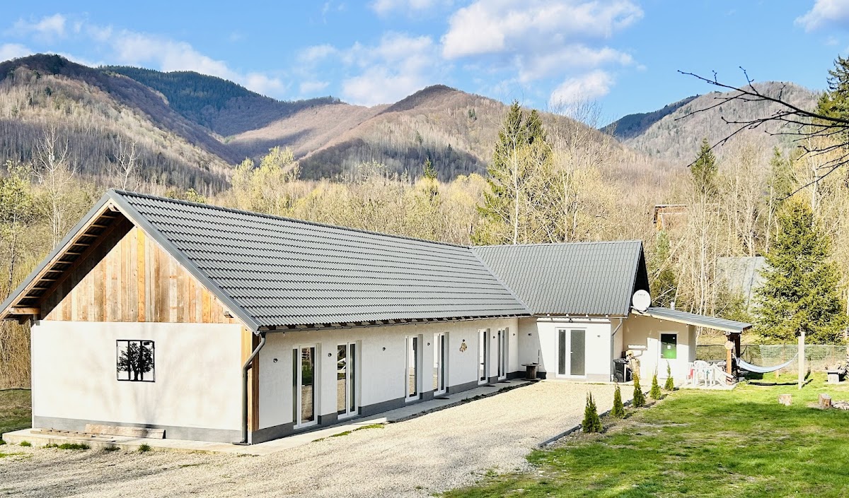 Casa Irinei Poiana Marului
