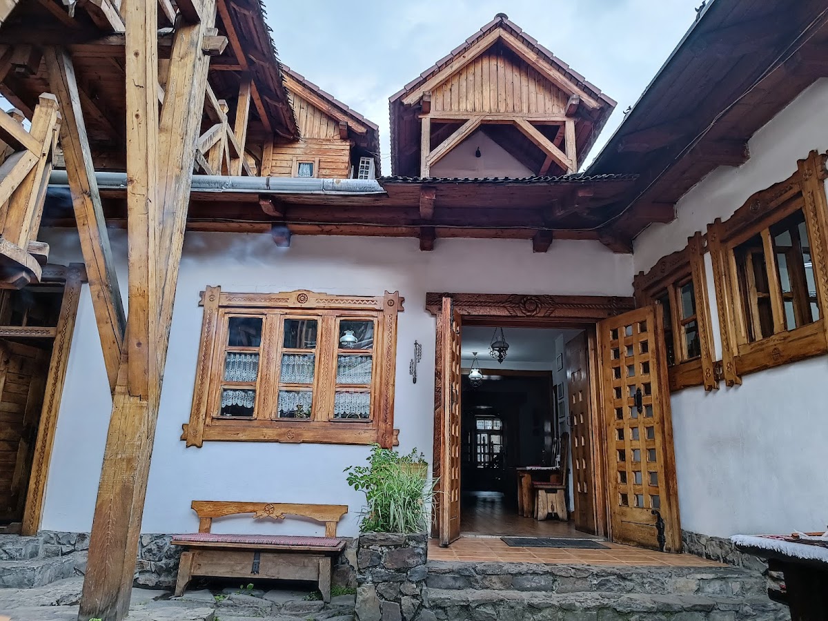 Casa Iurca de Călineşti - foto 5