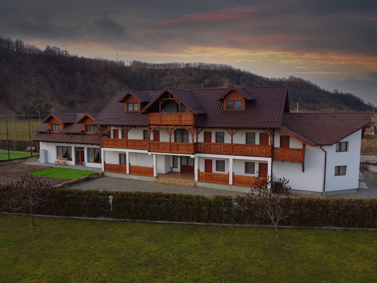 Casa Loredana Vadu Izei Maramures