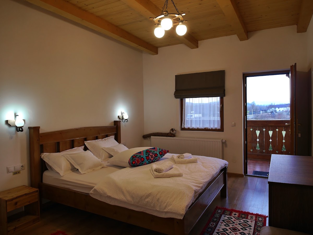 Casa Loredana Vadu Izei Maramures
