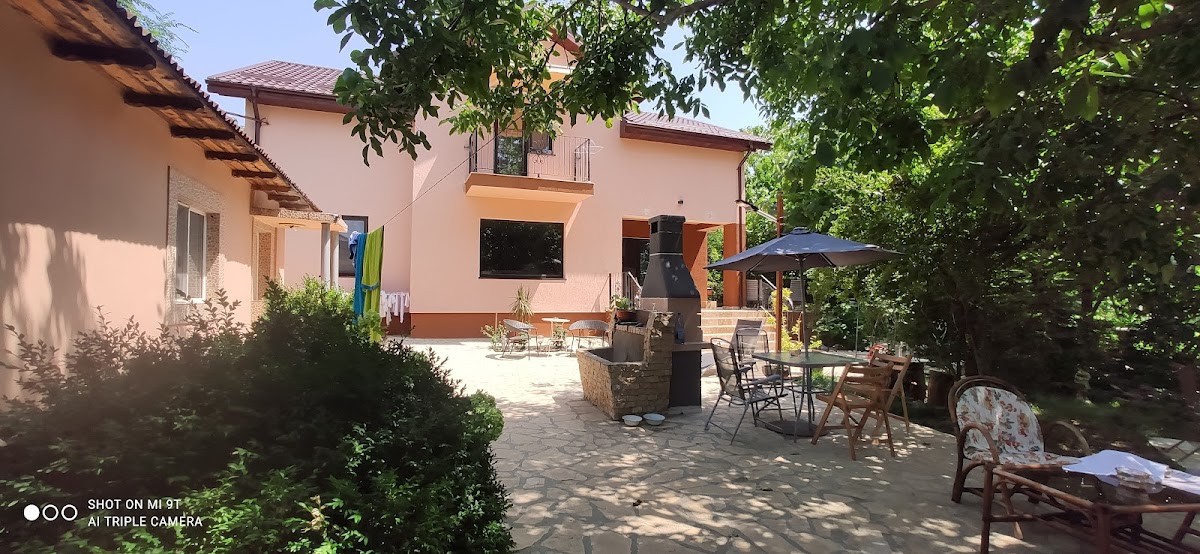 Casa Magnolia, 23 August