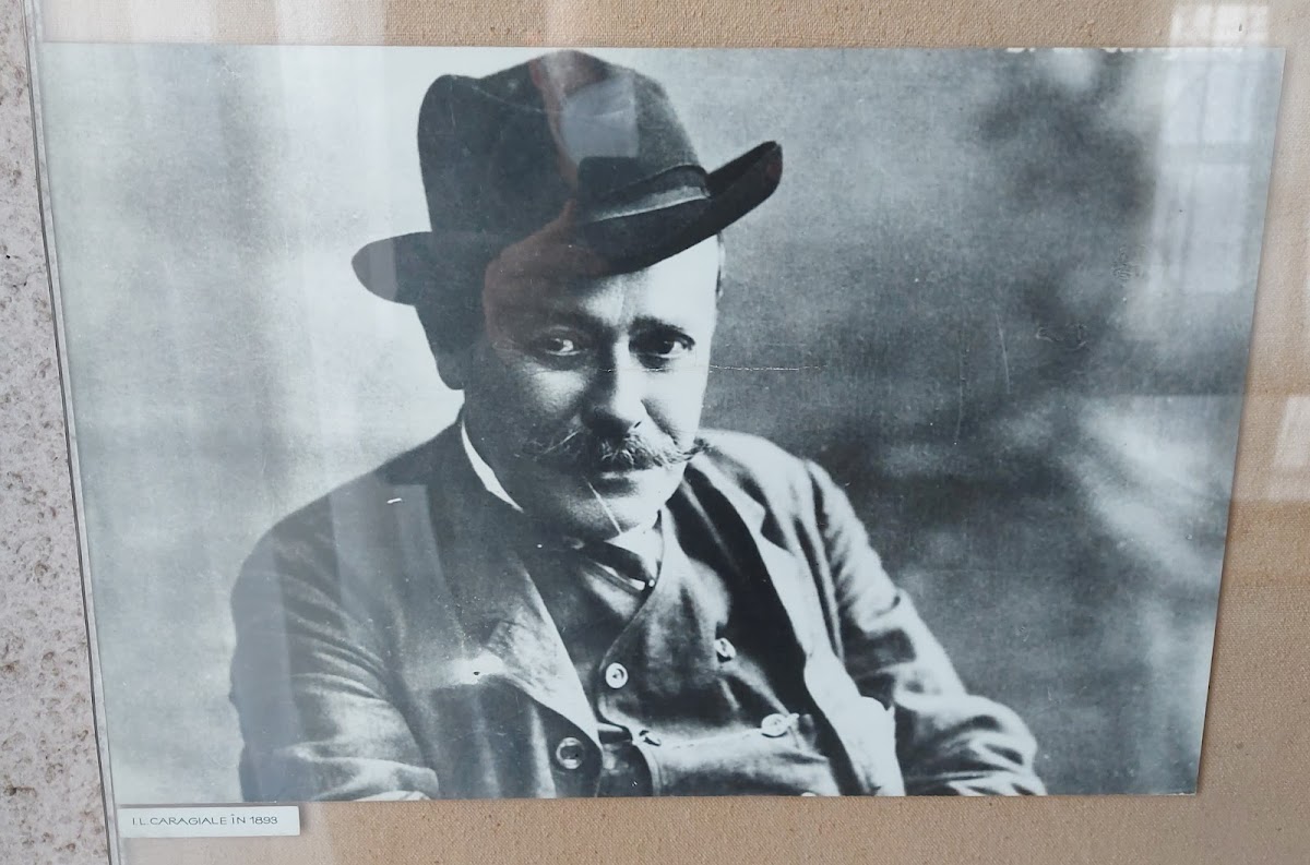 Casa Memorială Ion Luca Caragiale / - foto 5