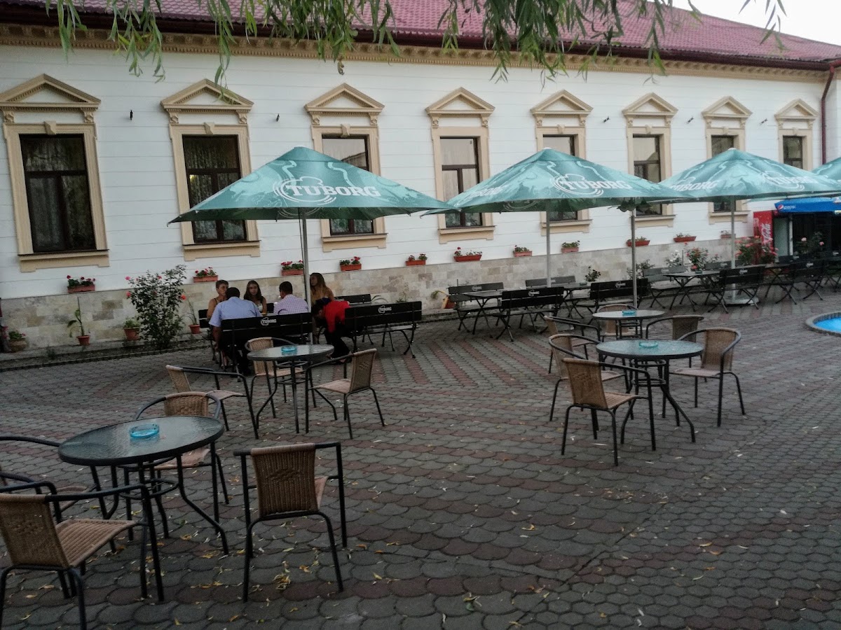 Casa Selena, Dej