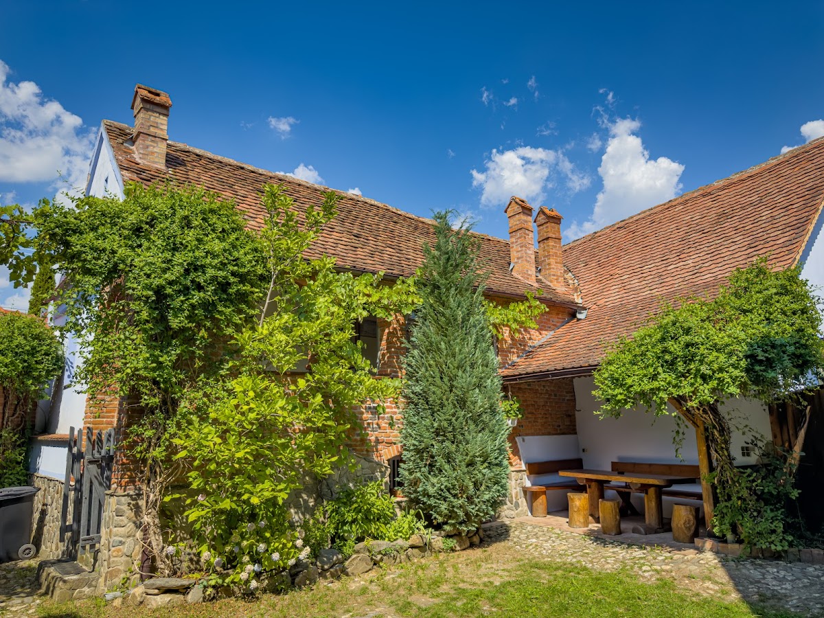 • Casa Vale din deal • - foto 4