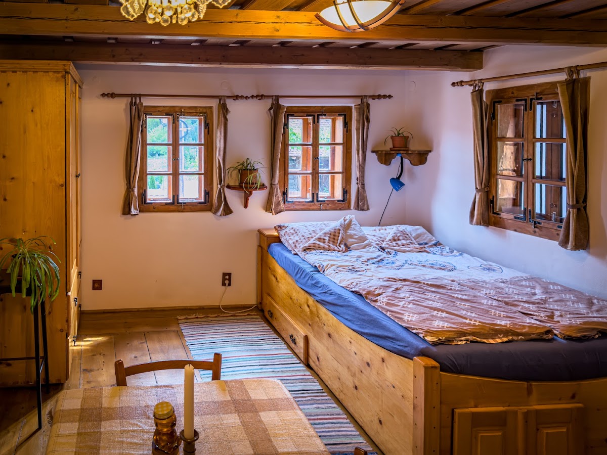 • Casa Vale din deal • - foto 5