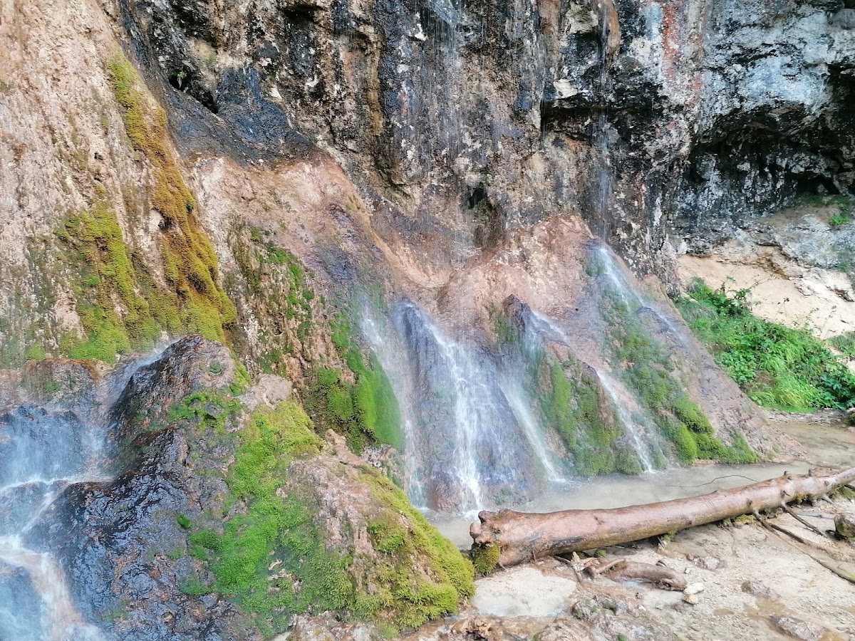 Cascades de Pișoaia - foto 2
