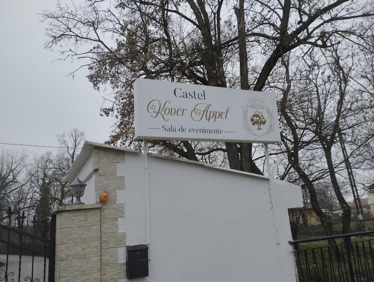 Castelul Kövér-Appel - foto 2