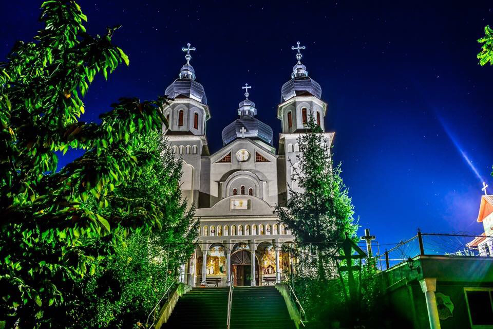 Catedrala Adormirea Maicii Domnului - foto 4