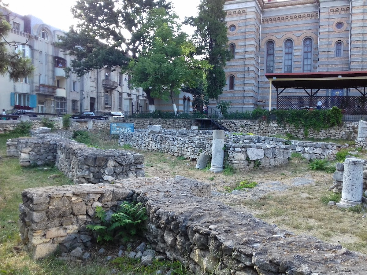 Catedrala Arhiepiscopală „Sfinții Apostoli Petru și Pavel” - foto 4