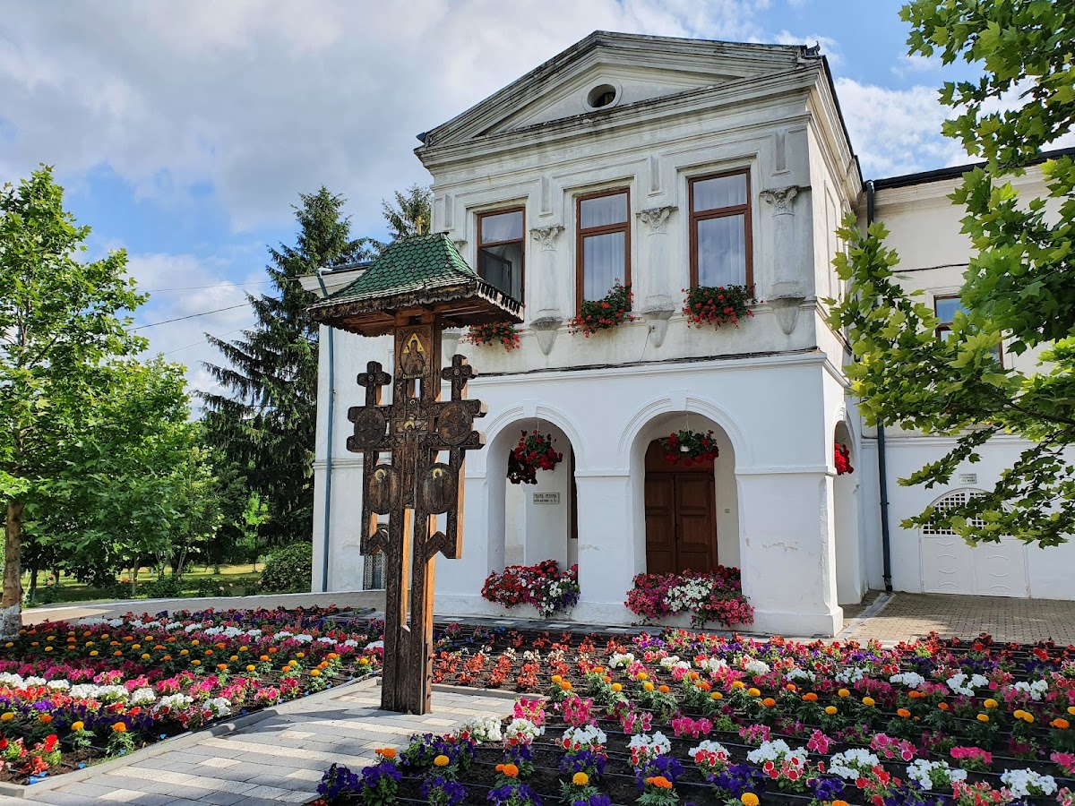 Catedrala Episcopală Huși - foto 4