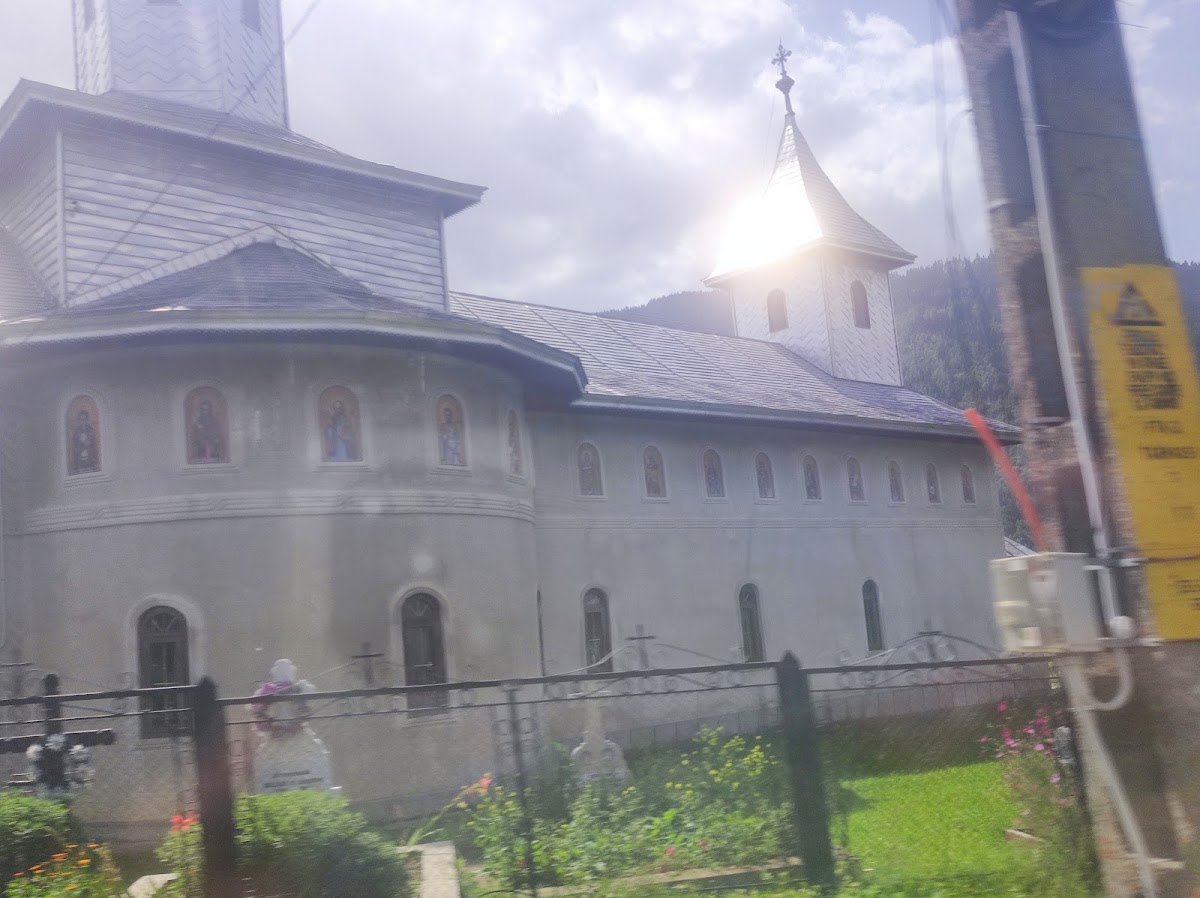 Episcopal Cathedral "Saint Hierarch Nicholas" and "The Protection of the Mother of God" - foto 4