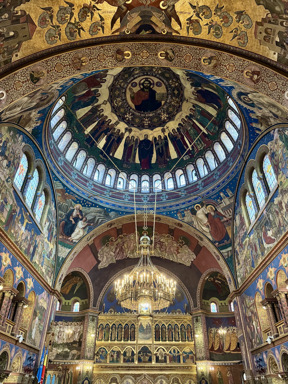 东正教大教堂 "圣三位一体" - foto 1