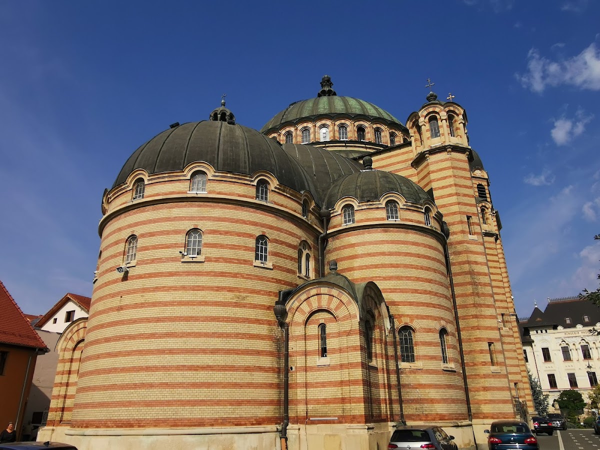 东正教大教堂 "圣三位一体" - foto 3