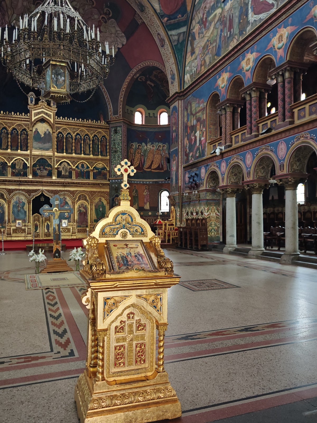 东正教大教堂 "圣三位一体" - foto 4