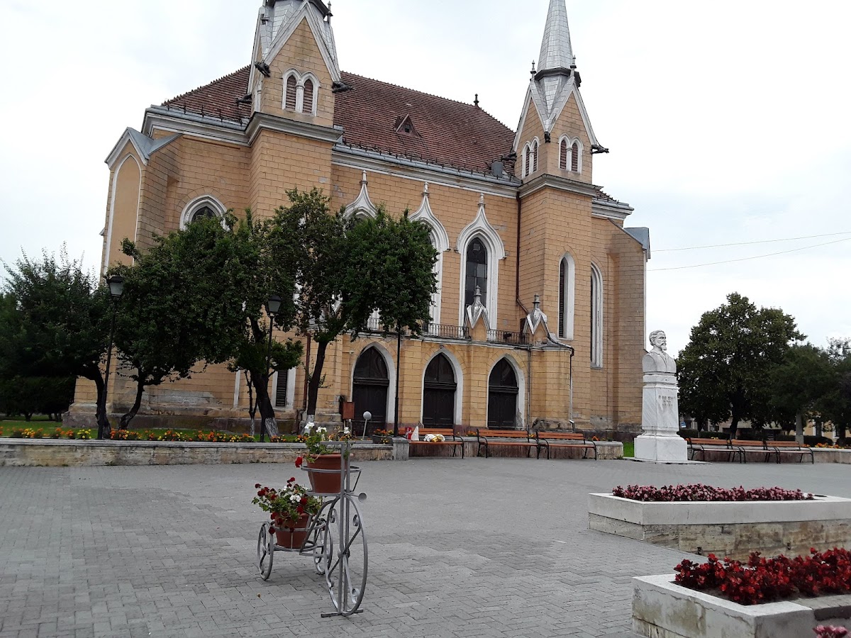 Catedrala Ortodoxa Sfinții Arhangheli Mihail și Gavriil - foto 2