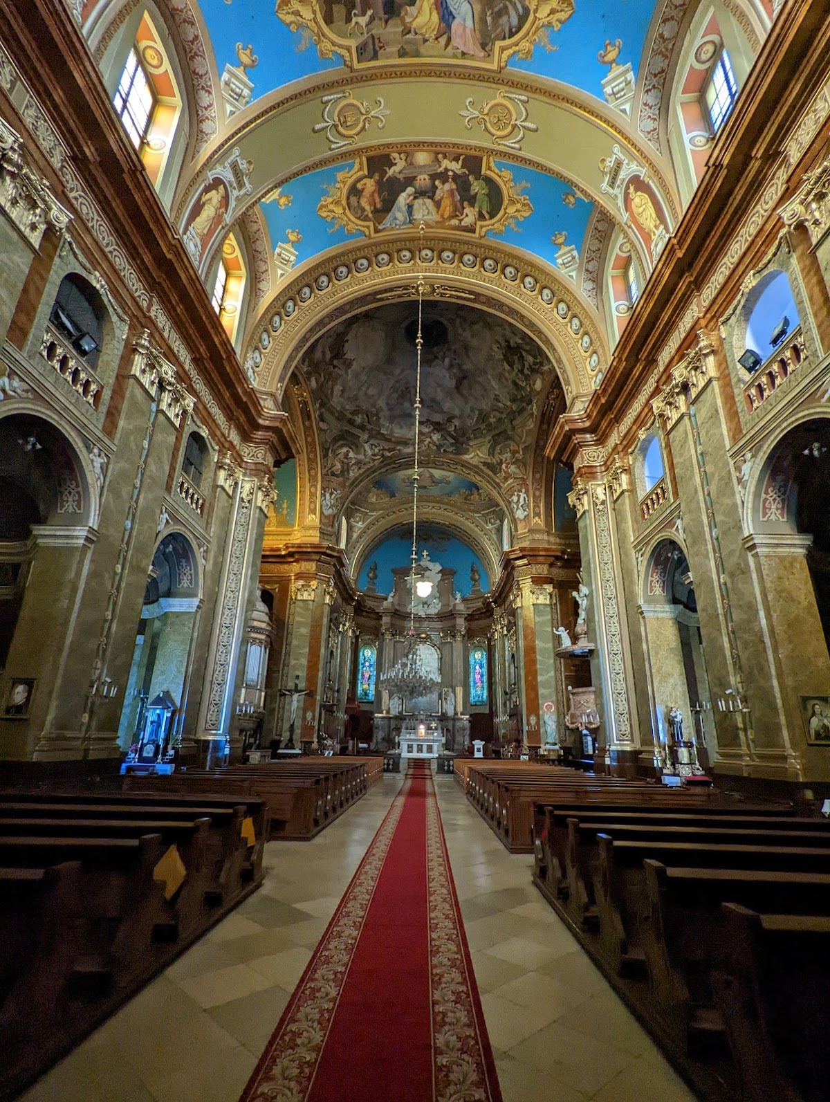 Römisch-Katholische Kathedrale - foto 2