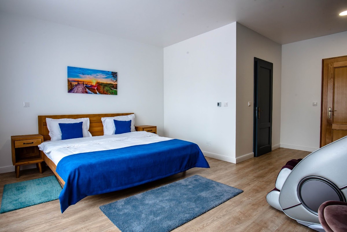 Hébergement Bistrita, chambres de l'hôtel English House, hébergement Bistrița-Năsăud