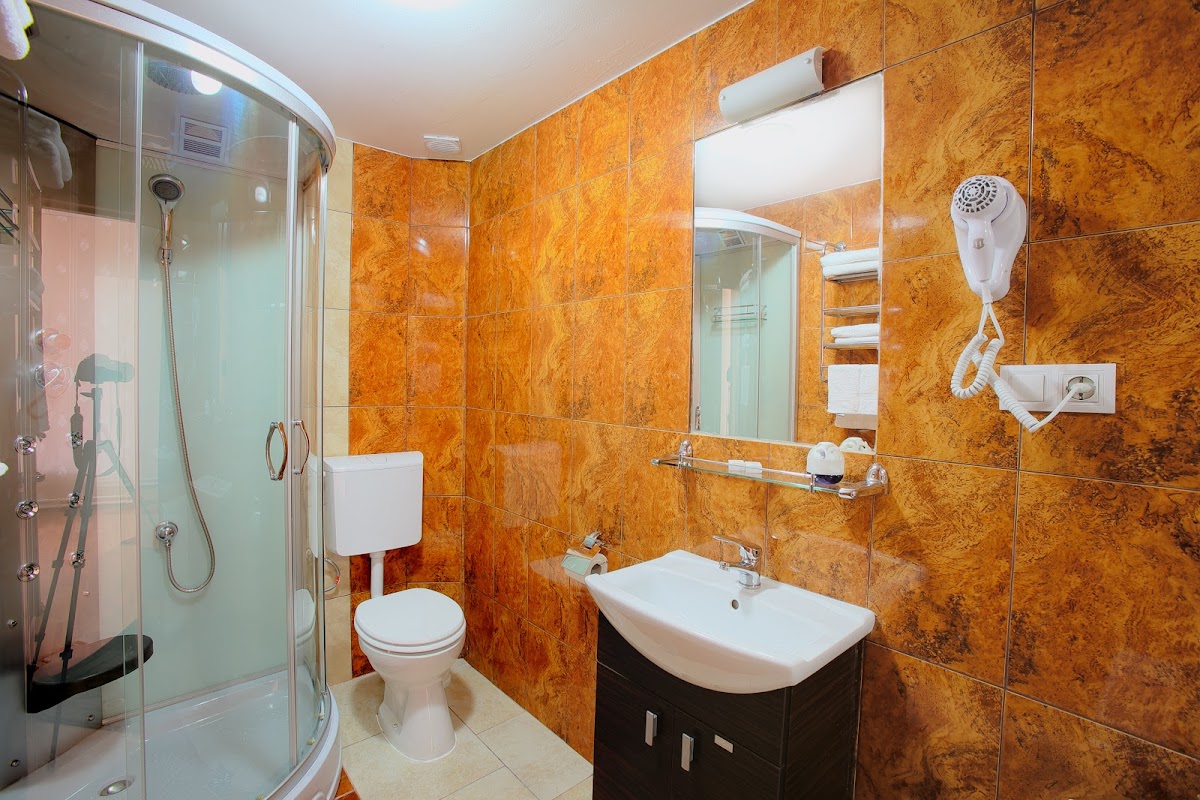 Alloggio e Ristorazione - Casa Preturii - foto 3