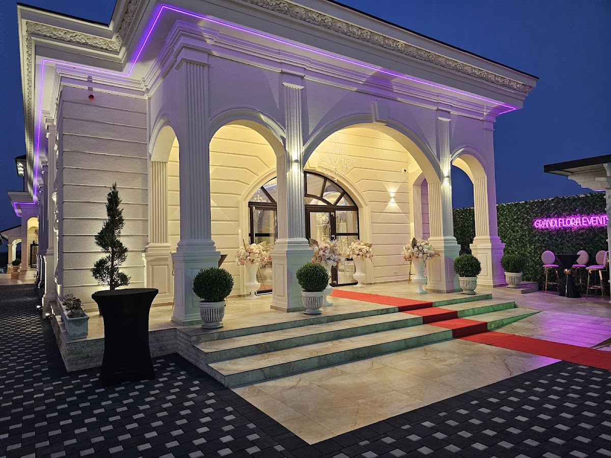 Centru de Evenimente - La Podgoria - foto 1