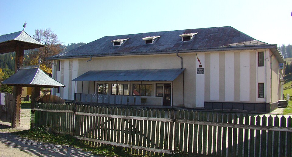 Centrul civic Pojorâta