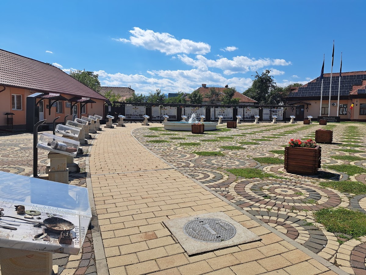 Centrul Dărmănești - foto 1