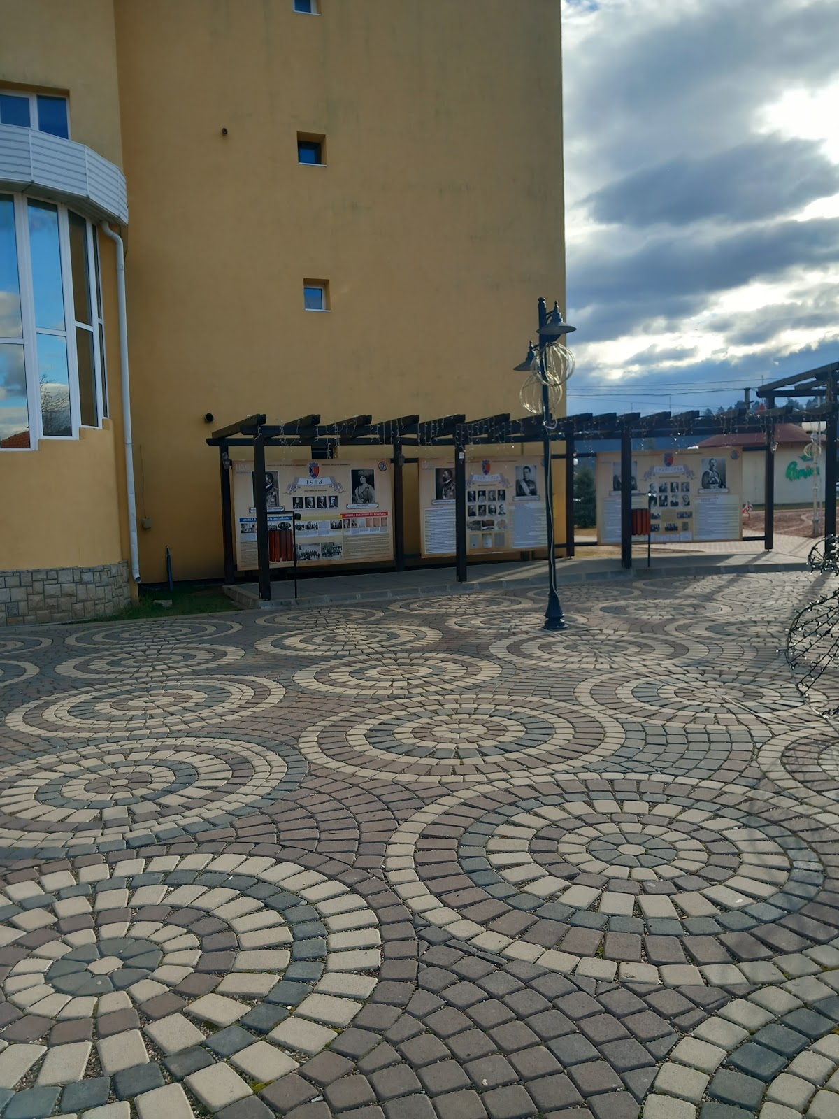 Centrul Dărmănești - foto 2