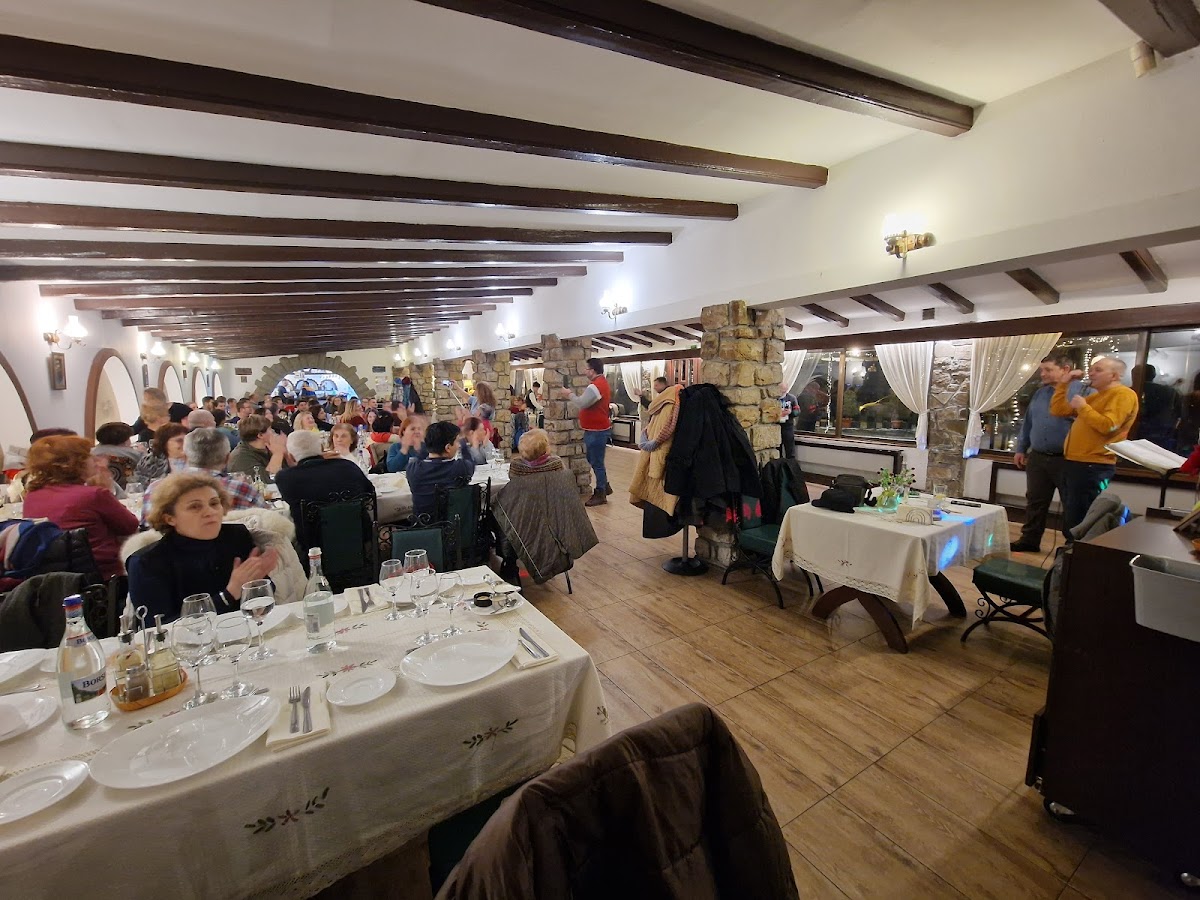 Cercul Gospodinelor - foto 4