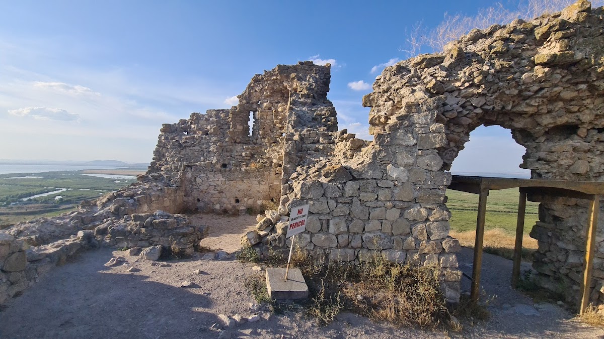 Cetatea Enisala - foto 4