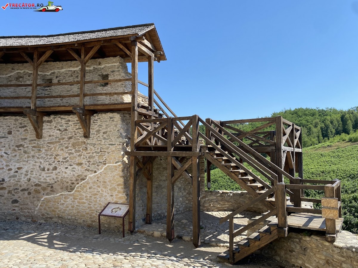Cetatea Mălăieşti - foto 3