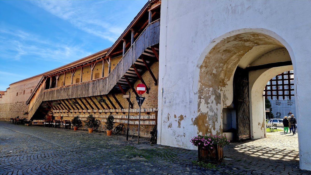 Cetatea Mediaș - foto 5