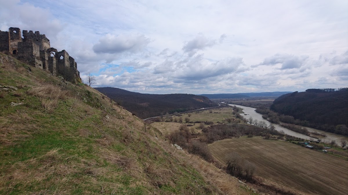 Cetatea Șoimoș - foto 3