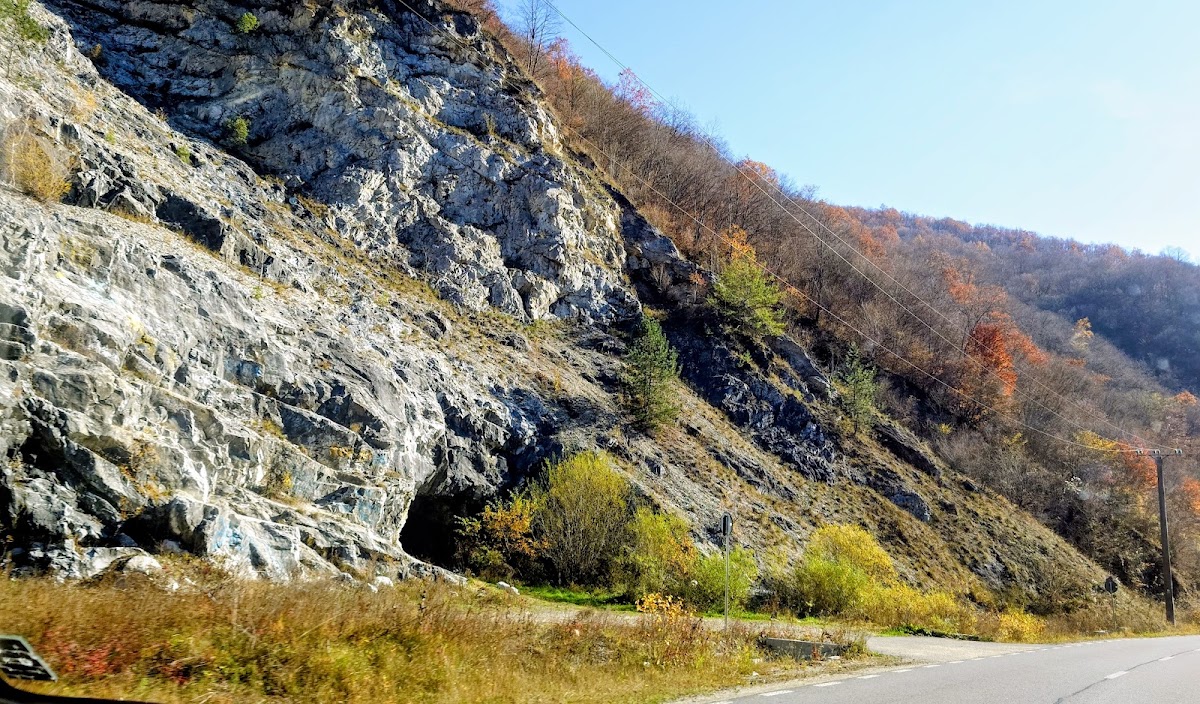 Cetatea Trăscăului - foto 4