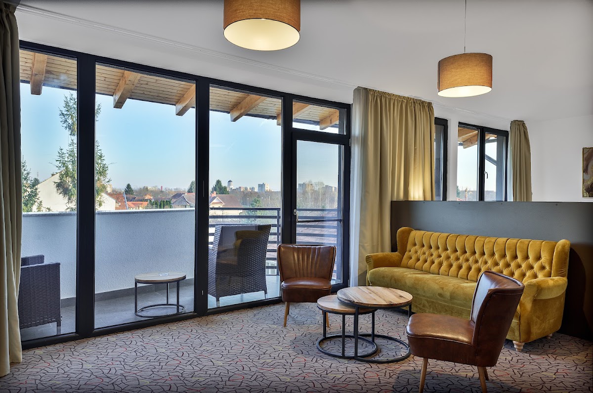 CHARM Boutique Hotel