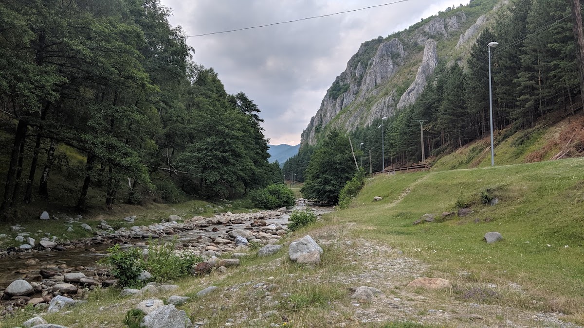 Cheile Galbenului - foto 4