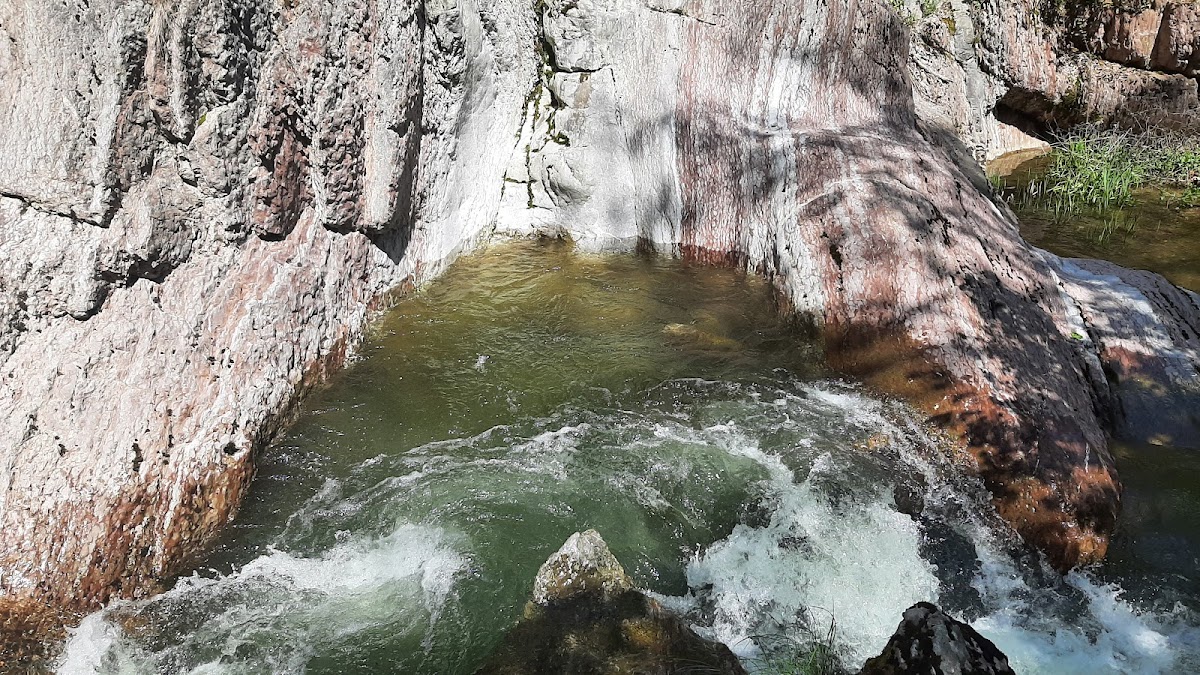 Cheile Siriniei - foto 3