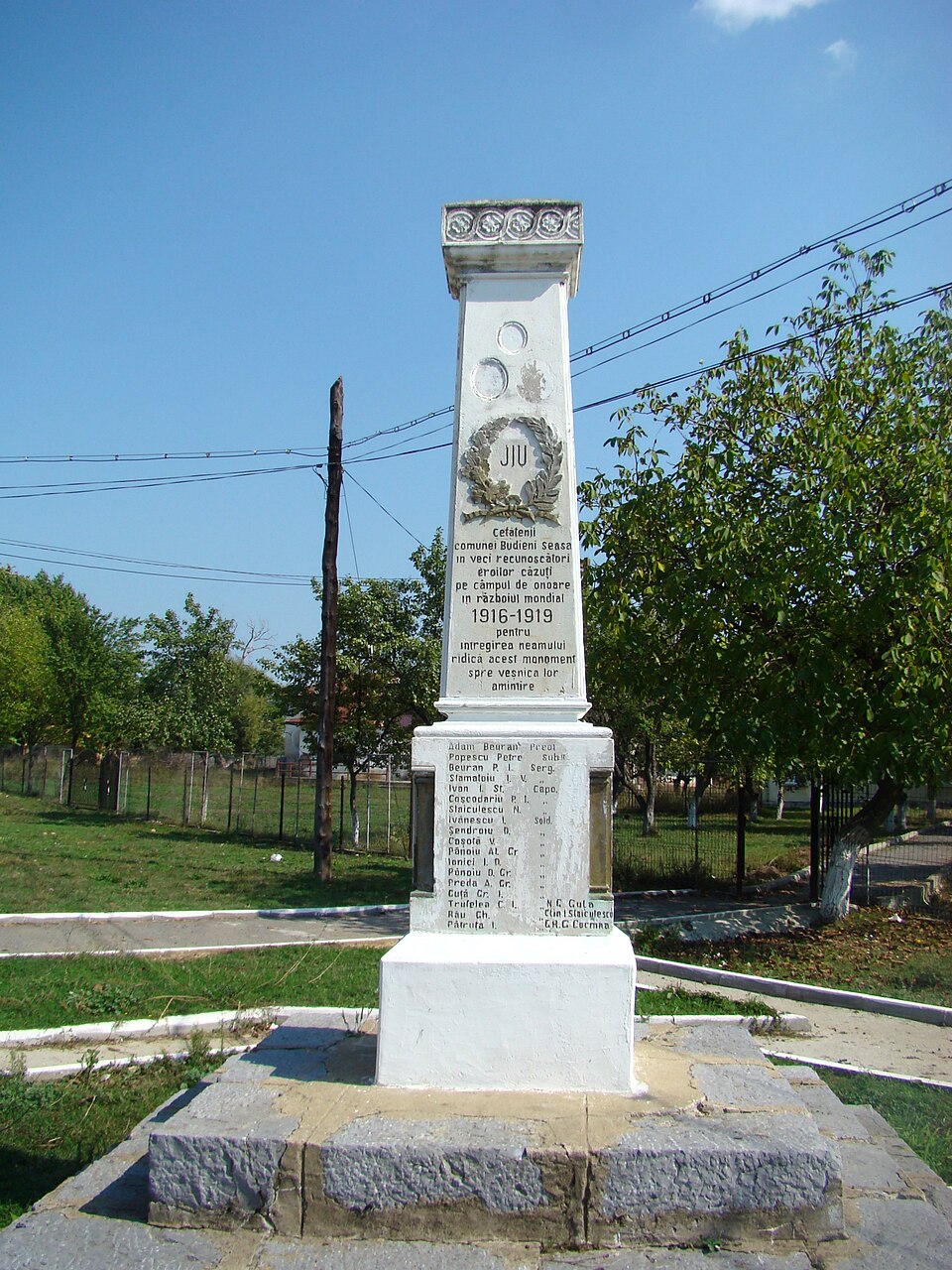 Cimitirul vechi Budieni, Budieni