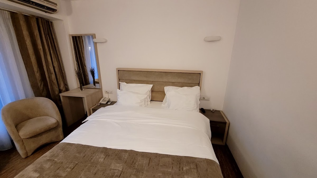 City Hotel & Lounge - foto 4