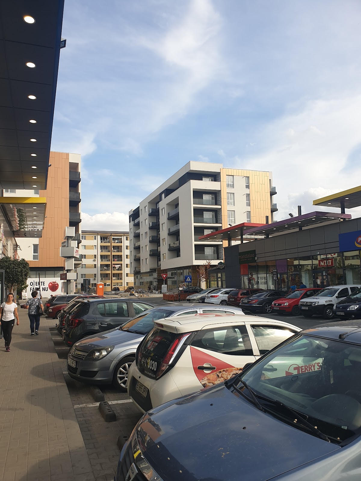 Cofetaria Adriana Tandarei - foto 5