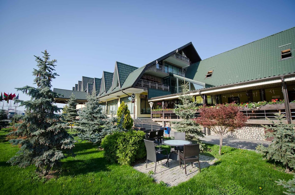 Complex Hotelier Mariko Inn - foto 1