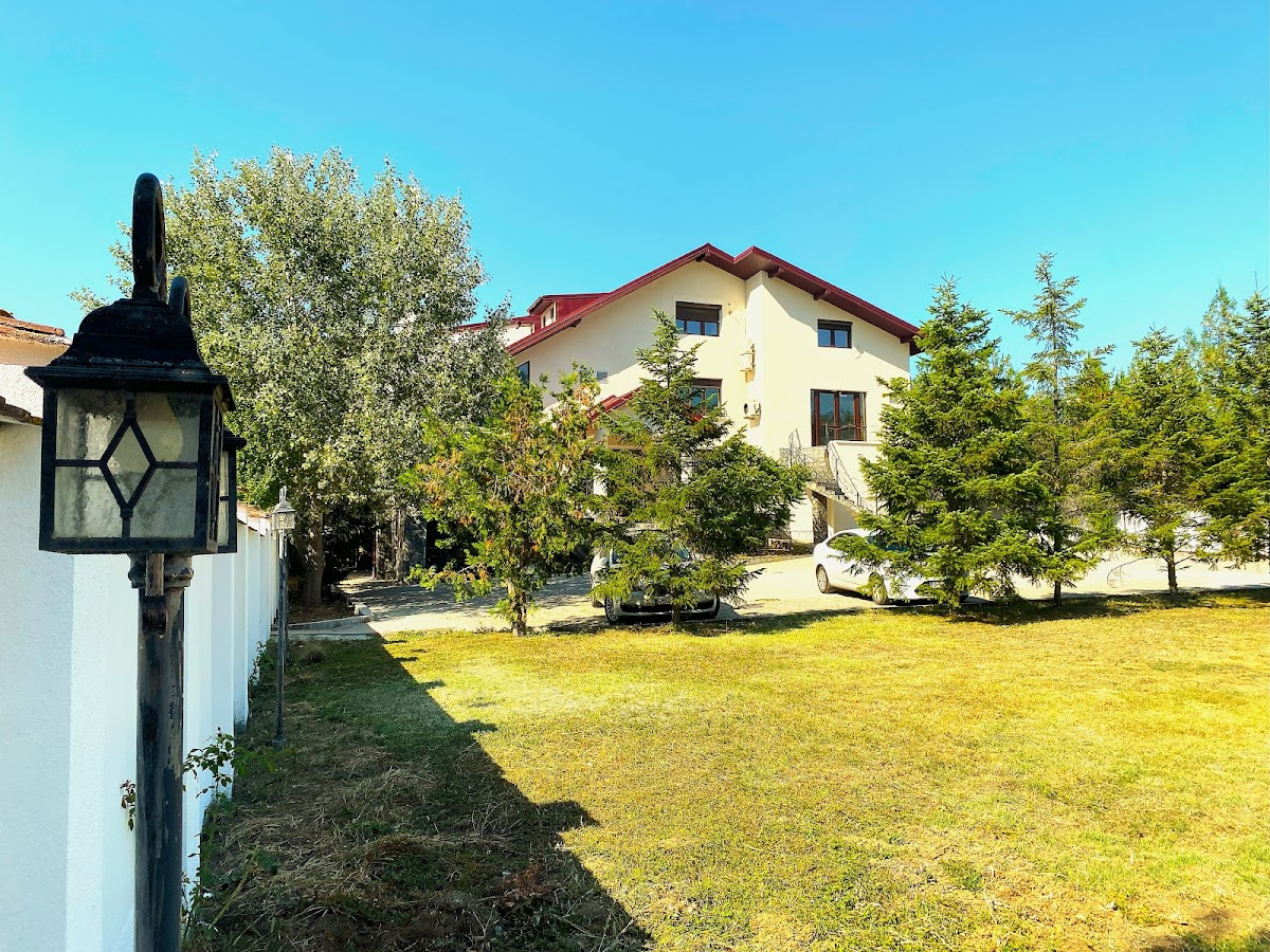 Complex Hotelier Scrovistea, Bălteni
