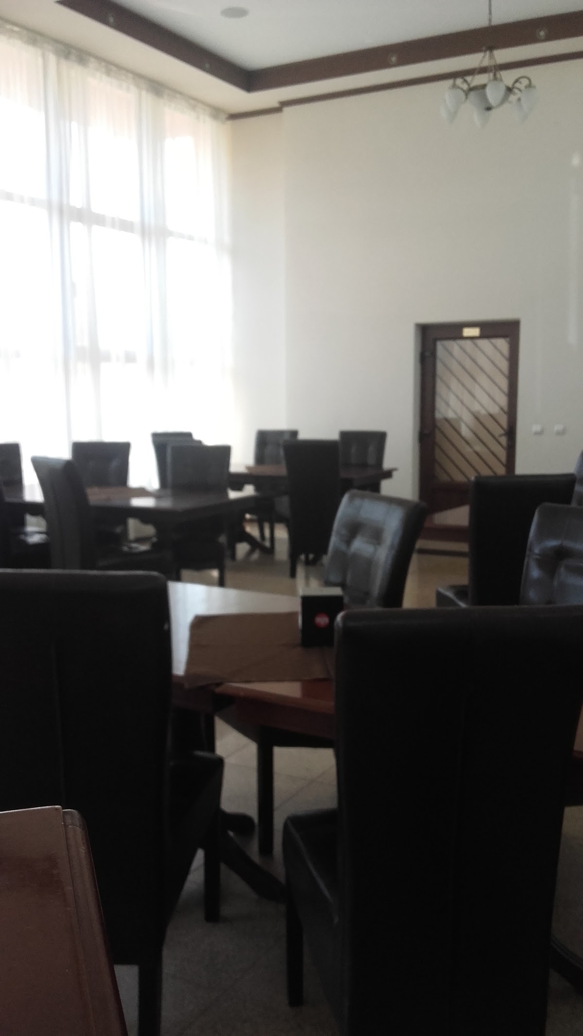 Complex Restaurant Pietroasa - foto 3