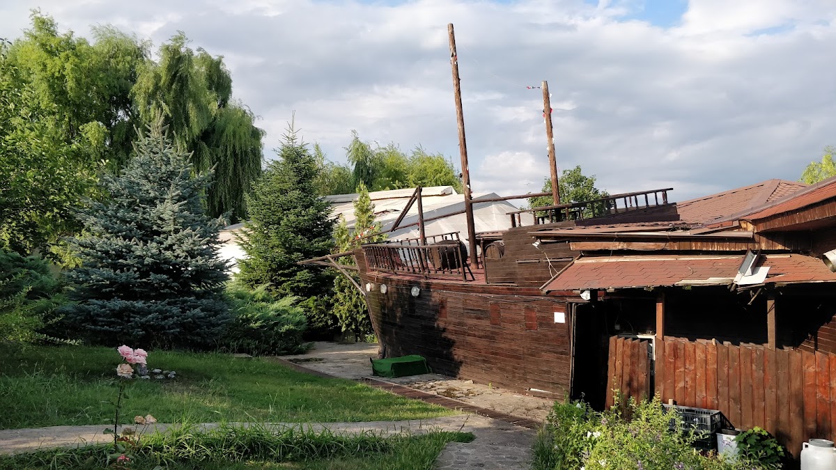 Complesso Turistico Valea Iazurilor - foto 1