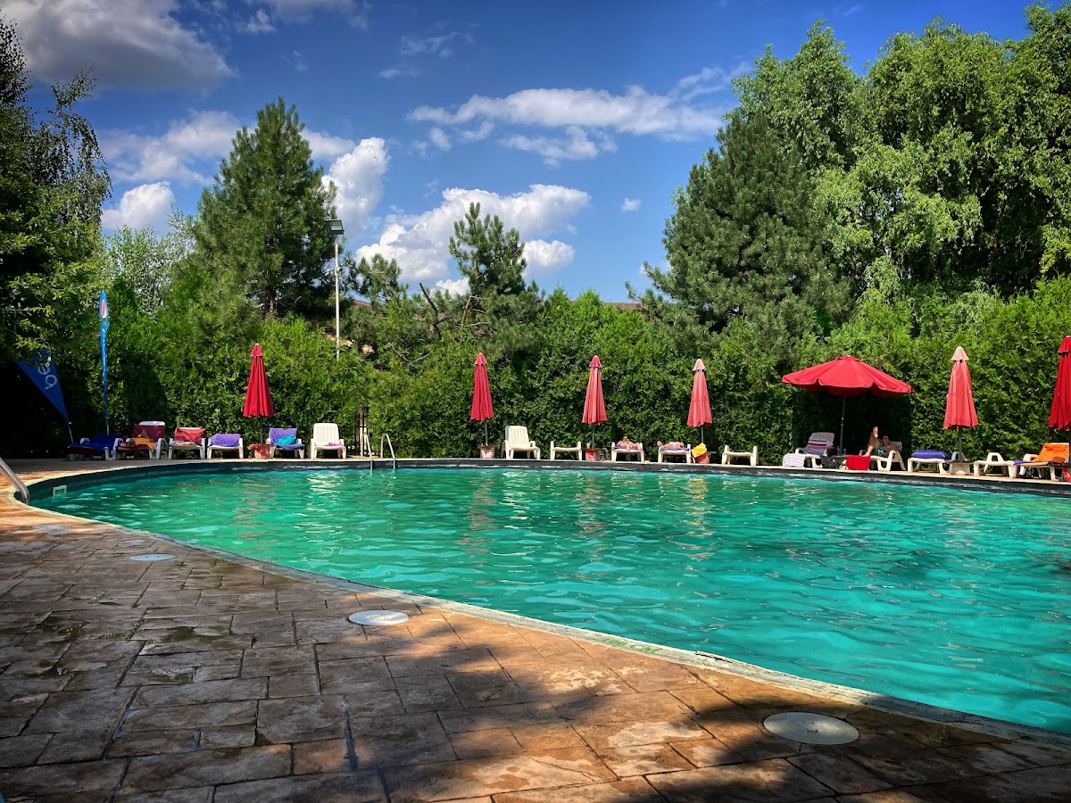 Complesso Turistico Valea Iazurilor - foto 3