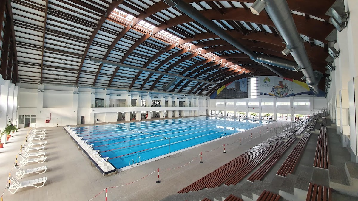 Complexul Turistic de Natație Târgoviște - foto 2