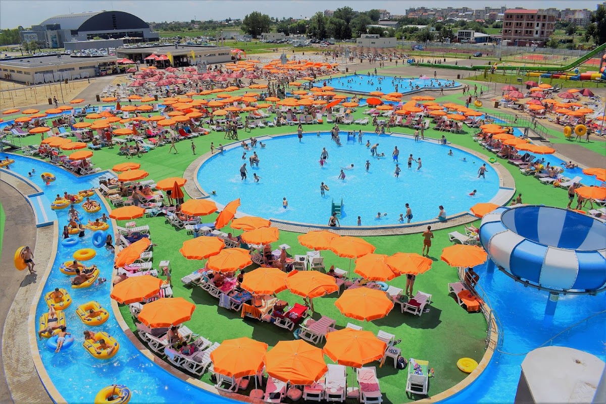 Complexul Turistic de Natație Târgoviște - foto 3