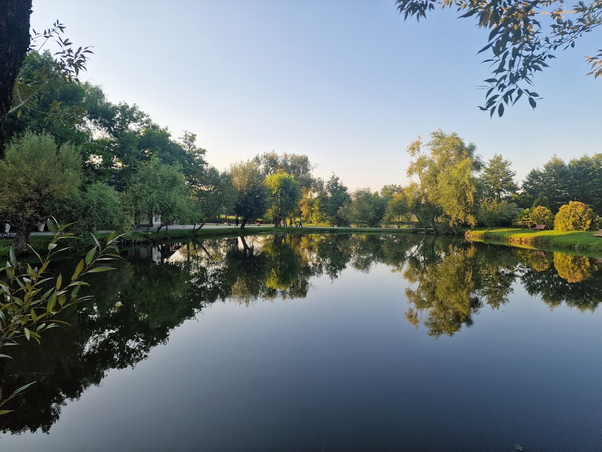 Complexe Touristique Fântânița Crăiesei - foto 3