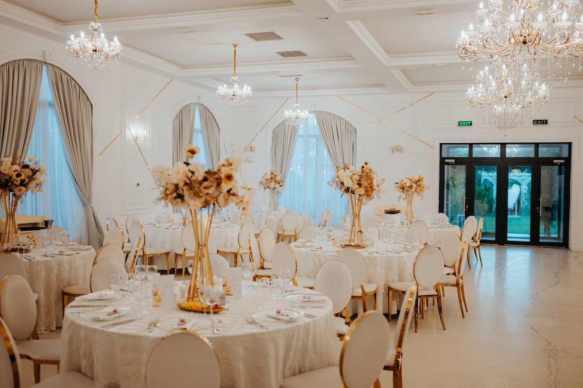 Conacul din Livada - foto 2