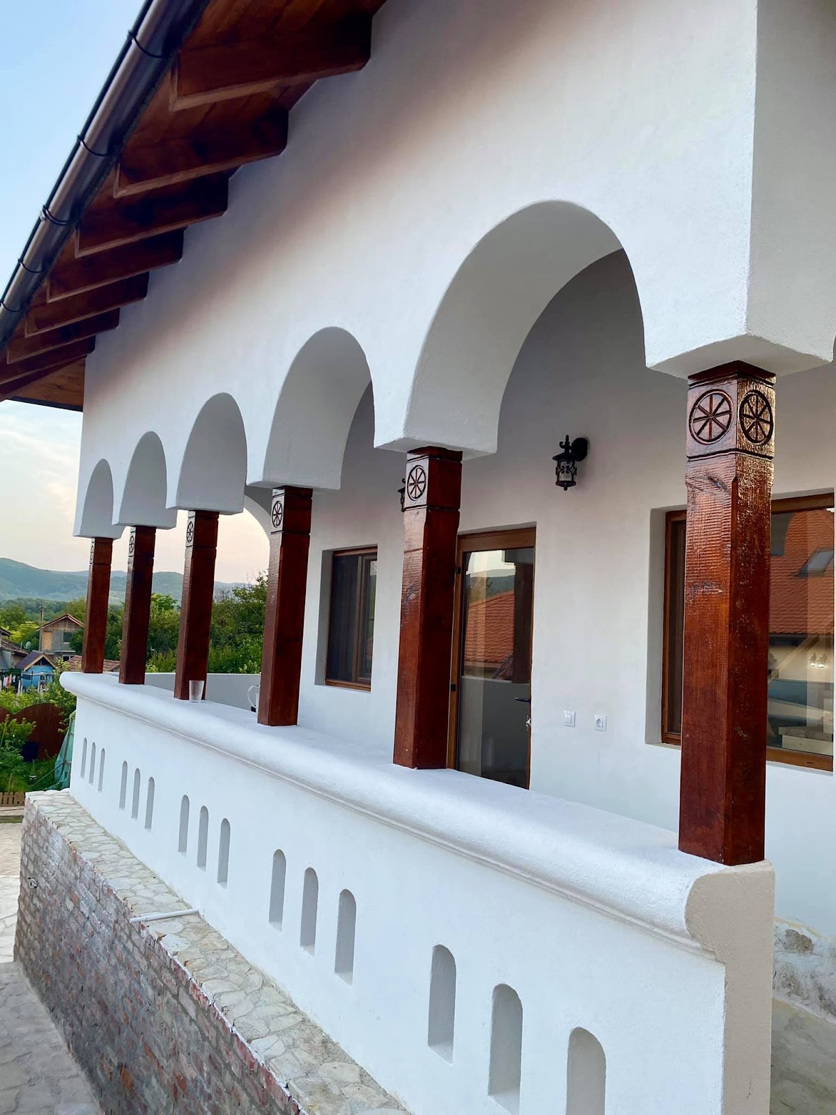 Manor Grigorescu - foto 3