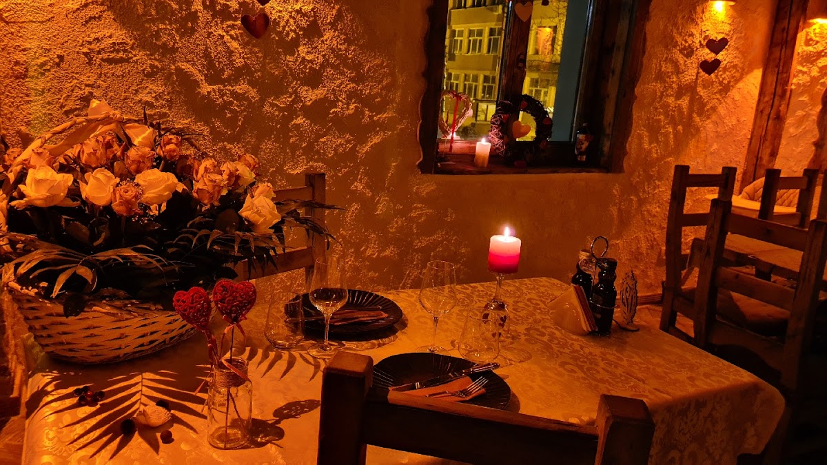 Conacul Sfantul Sava Brancovici - foto 1