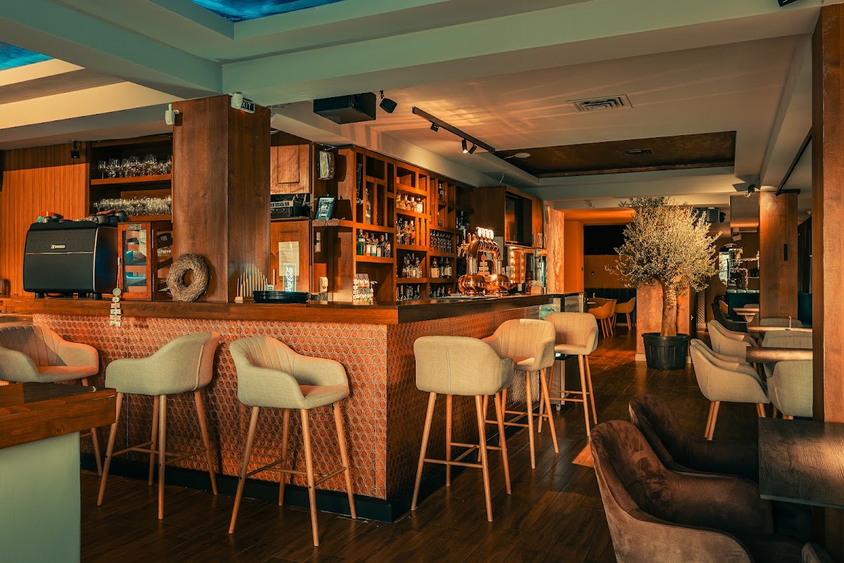 Coquette Cafe & Bistro - foto 1